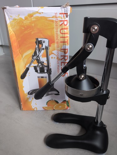 Manual juicer cast - juicer, citrus